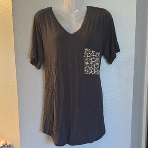 Dark Gray V-Neck Tee with Leopard Pocket